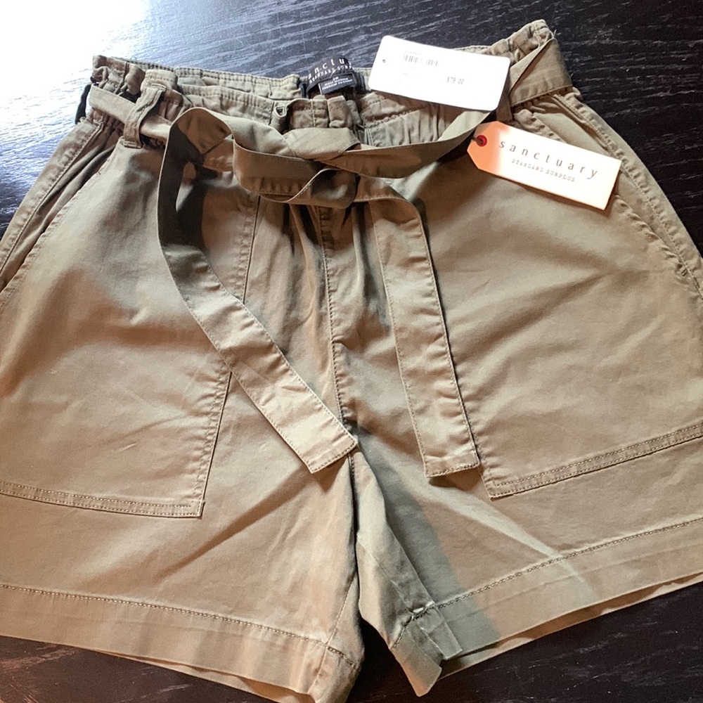 Evereve Sanctuary Shorts size 28 New with tags!